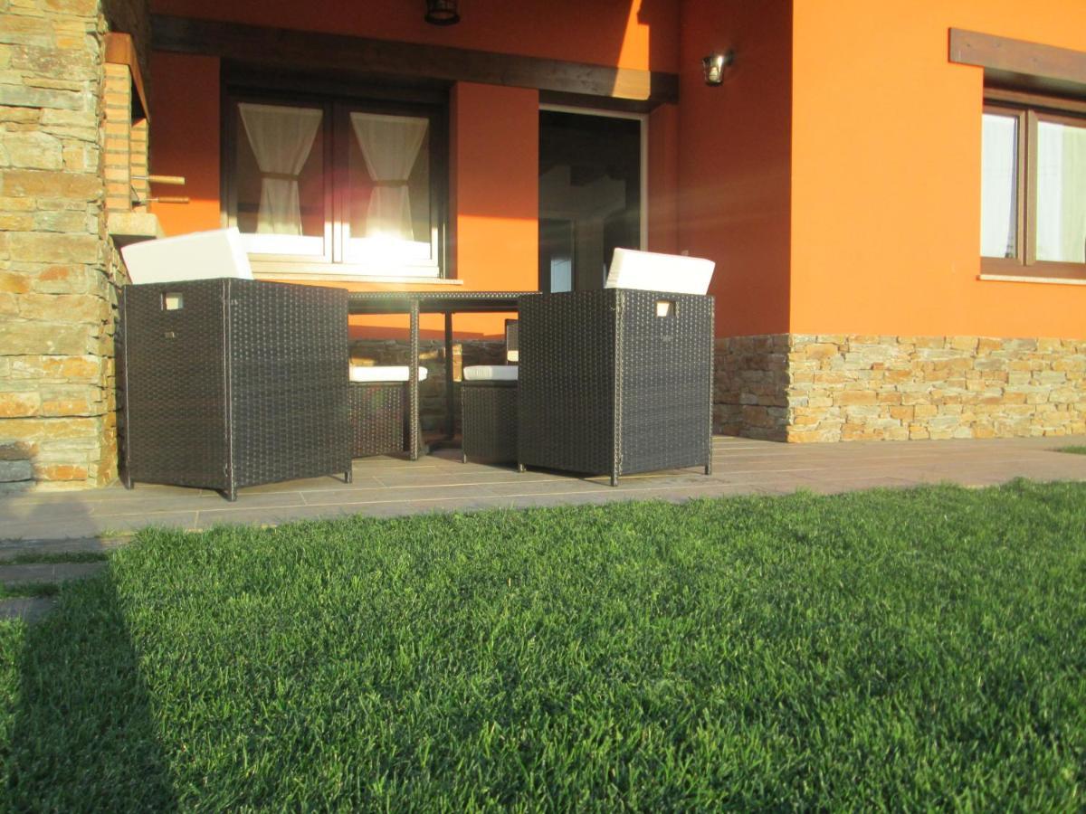 Apartamentos Fonte Villar Navia Exterior photo